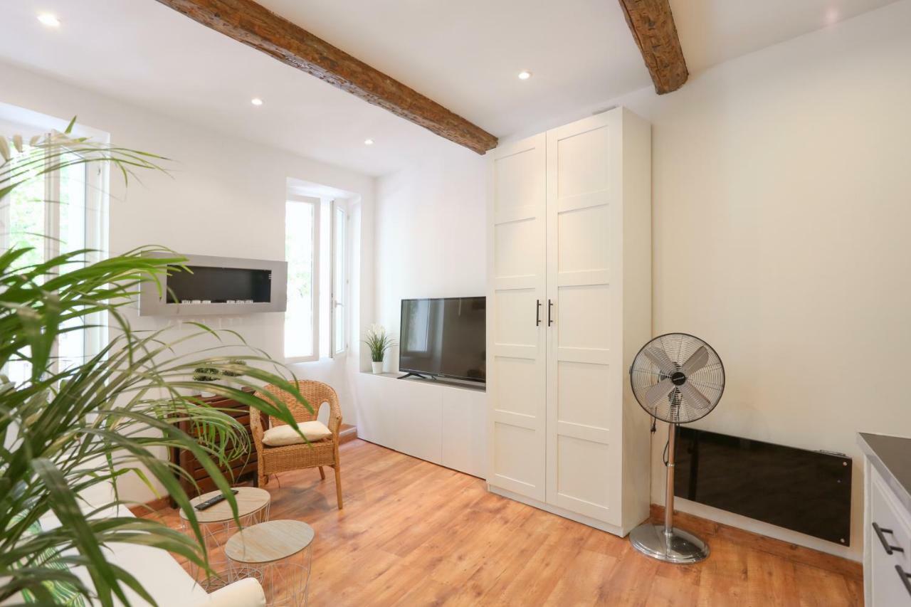 Gregbnb - T2 Cosy Et Design - Parking Inclus - Wifi - 15Min Gare Toulon Exterior photo