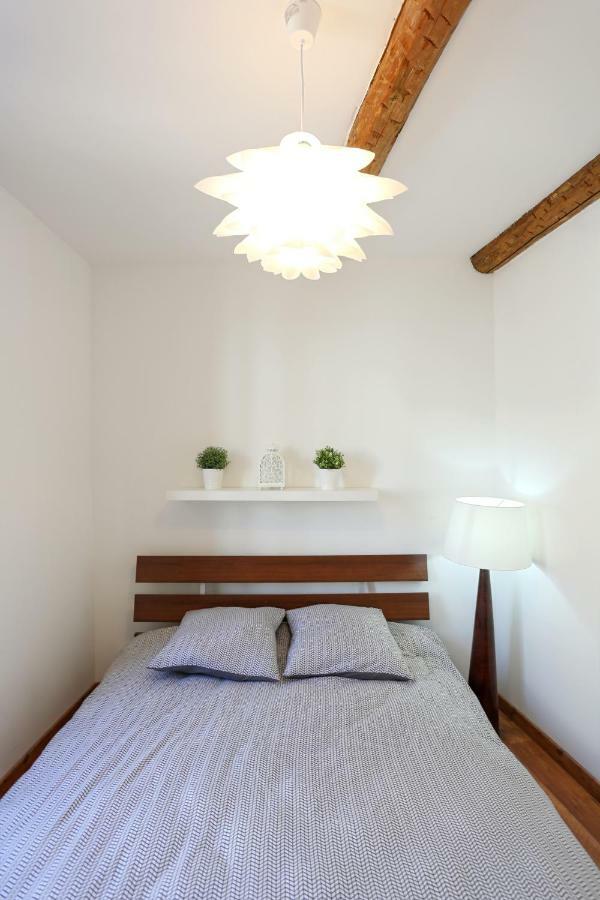 Gregbnb - T2 Cosy Et Design - Parking Inclus - Wifi - 15Min Gare Toulon Exterior photo
